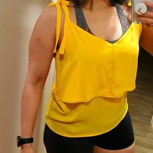 Skies Are Blue sleevless Blouse